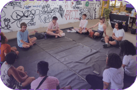 Roda de diálogo entre es membres